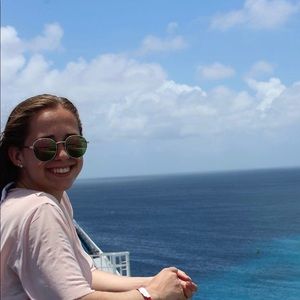 Meet your Posher, Florence